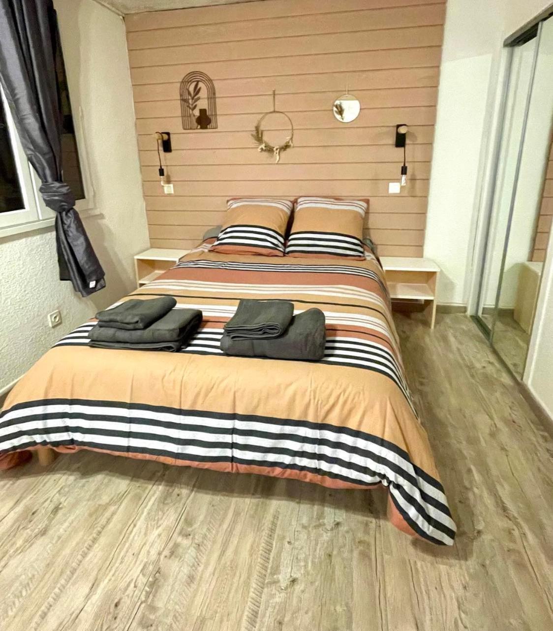 Appartement Avec Piscine En Vallee D'Ossau Bielle Extérieur photo